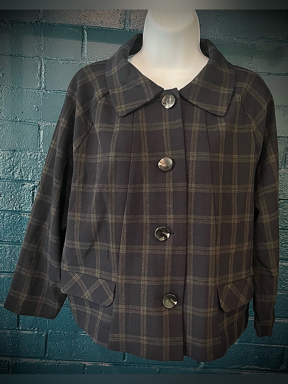Plaid Button-Front Women's Jacket - Charcoal/Olive